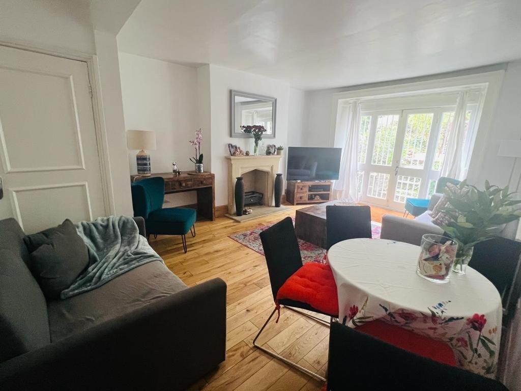 2 Bedroom Apartment Close To Camden Town Londra Dış mekan fotoğraf