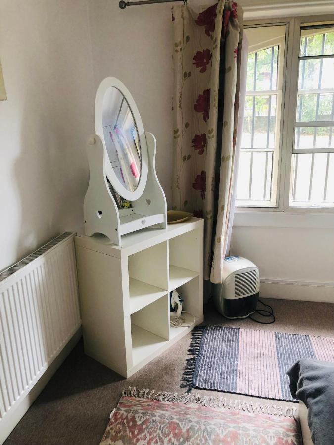 2 Bedroom Apartment Close To Camden Town Londra Dış mekan fotoğraf
